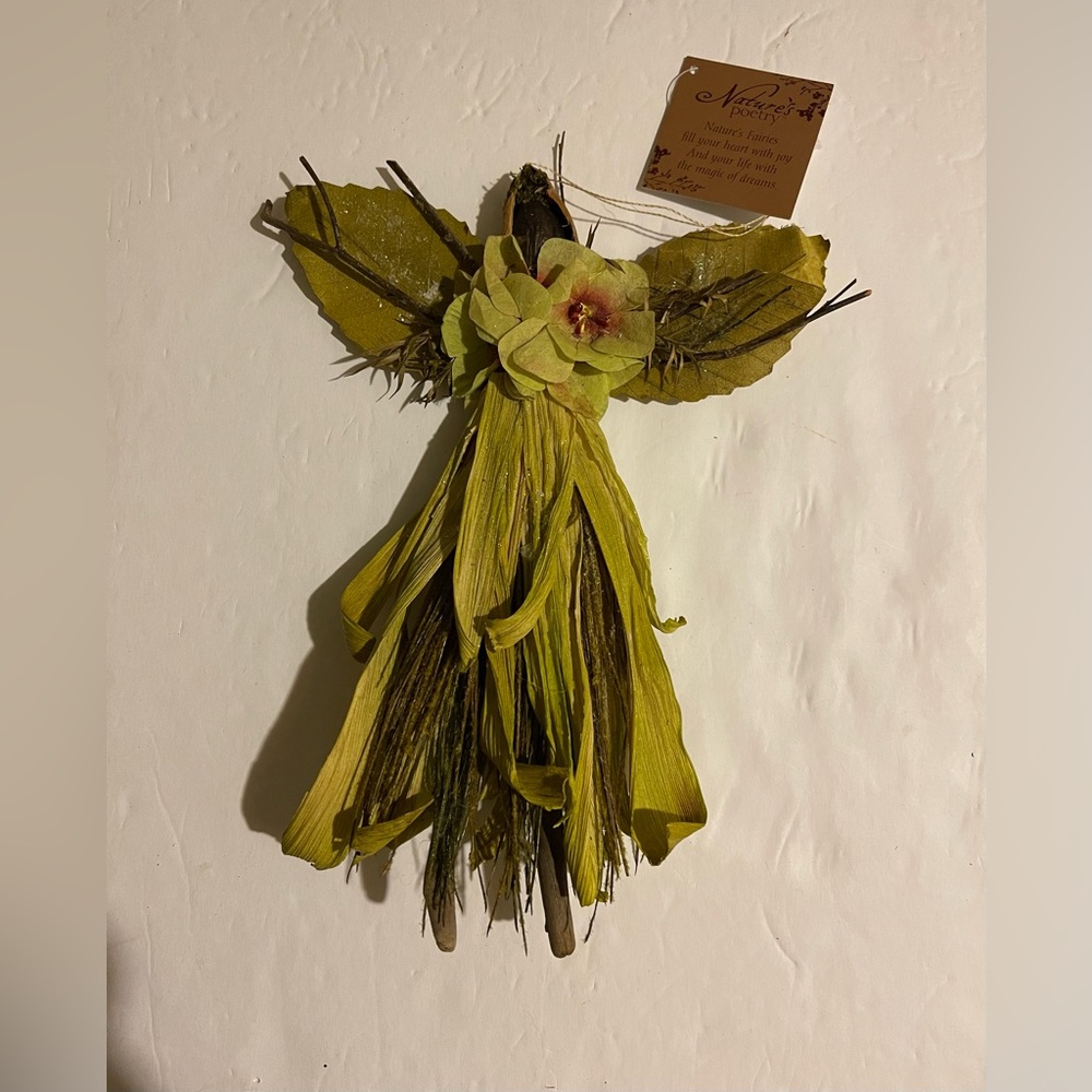 NWT  Enesco Natures Poetry Handcrafted Fairy Ornament Ornie 2011 Green/Ivory Med